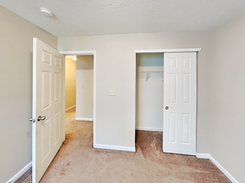 Building Photo - 1559 Whisler Dr