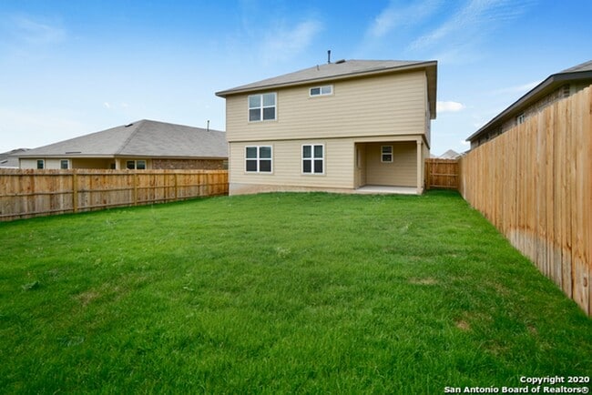 Building Photo - Gorgeous Home in the Gated Wortham Oaks Community Now Available! Realtor Commission: $600