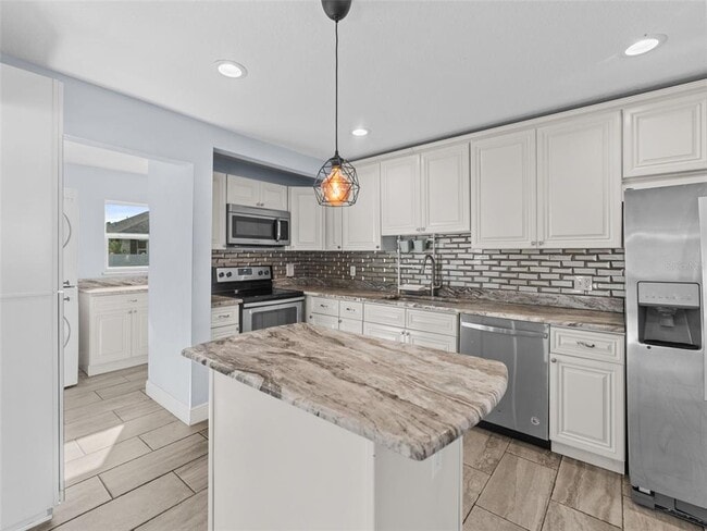 Building Photo - 2924 W Dewey St