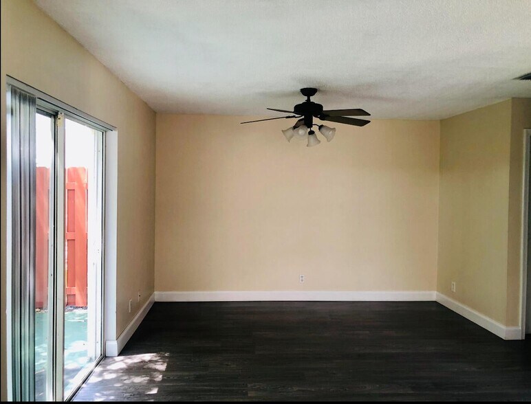 Building Photo - 7243 Coppitt Key St