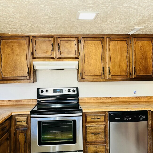 Building Photo - 3009 Estrella Brillante St NW