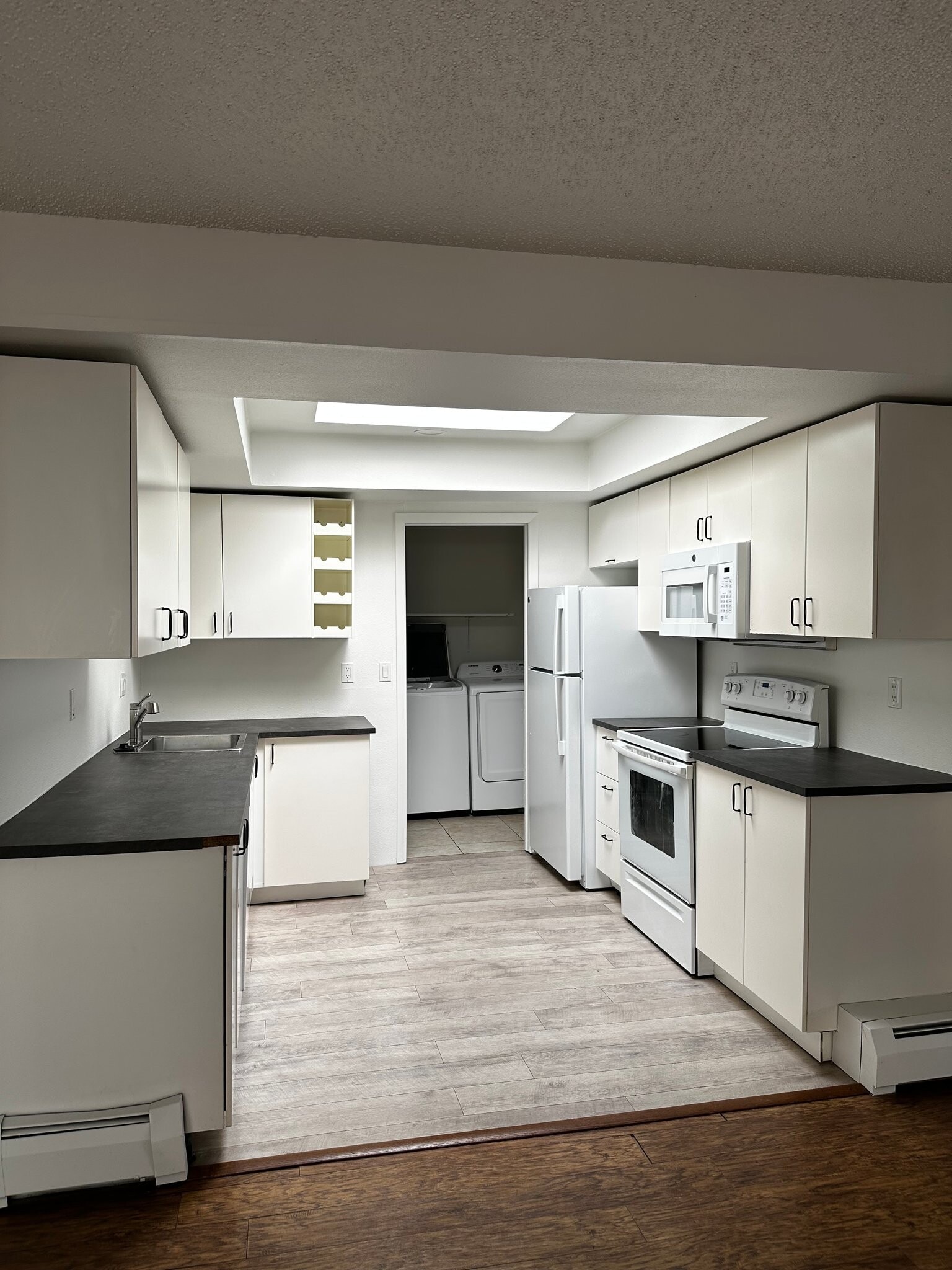 Building Photo - 2482 Nyssa Dr