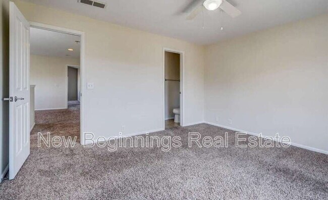 Building Photo - 8099 Elk River View