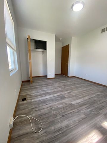 Building Photo - 2506 24th Pl