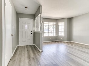 Building Photo - 4405 N Chapman Ave