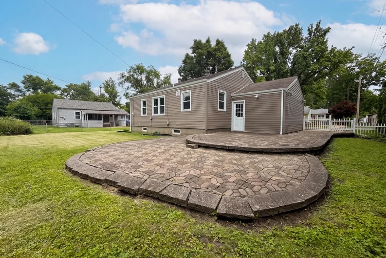 Building Photo - 1 Winstead Pl