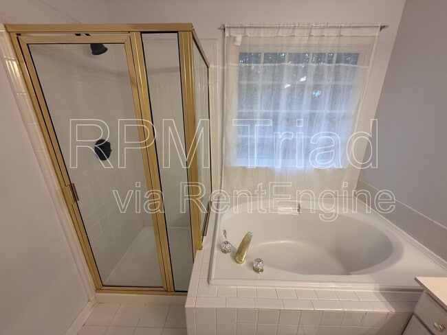 Building Photo - 4210 Shoal Creek Dr