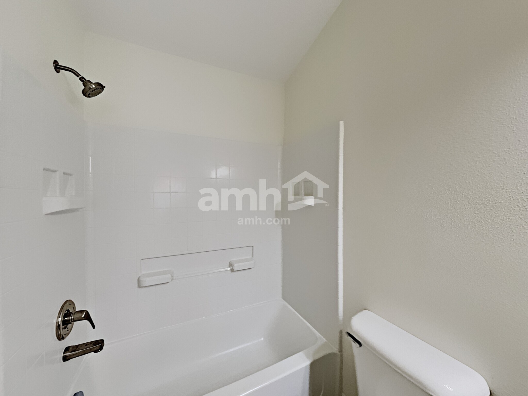 Building Photo - 9848 Edmonton Dr