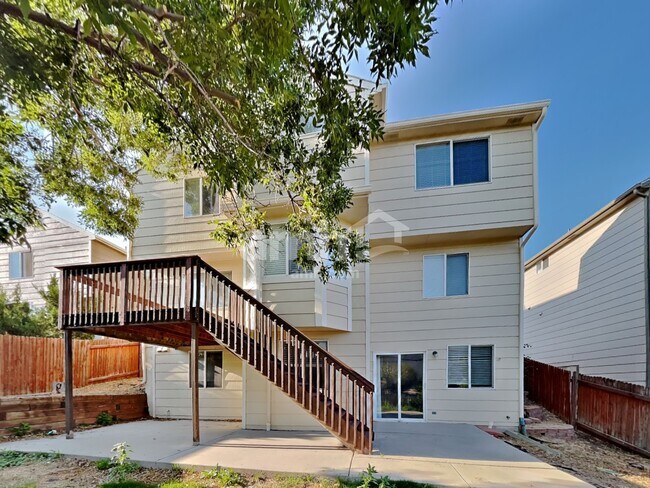 Building Photo - 651 Branding Iron Ln