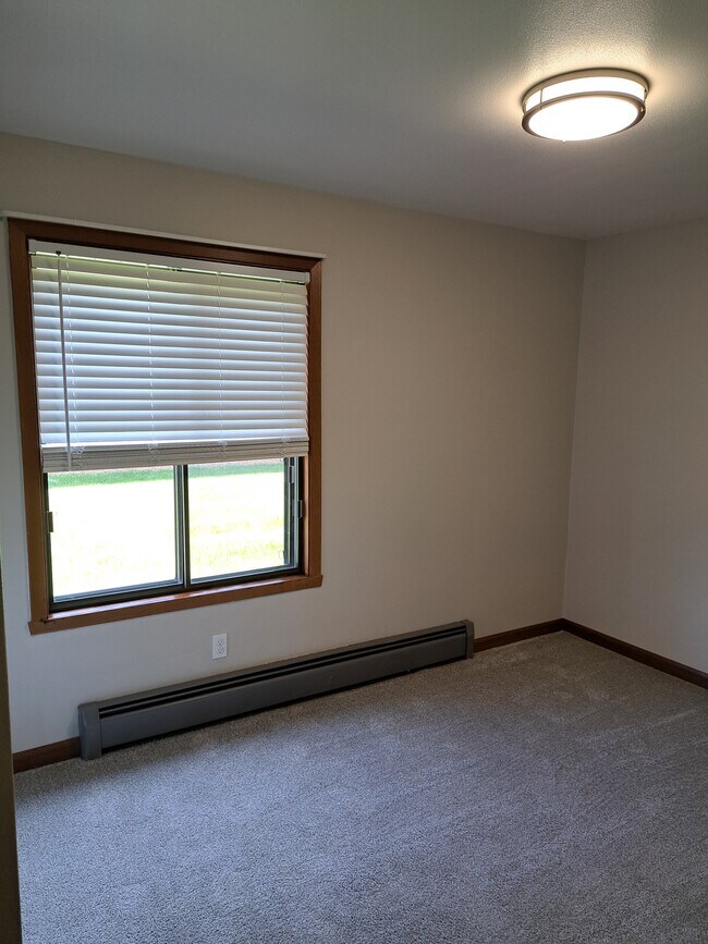 Building Photo - Bridgewood Apartments 907