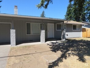 Building Photo - Whitman, G&amp;L (315 A&amp;B)