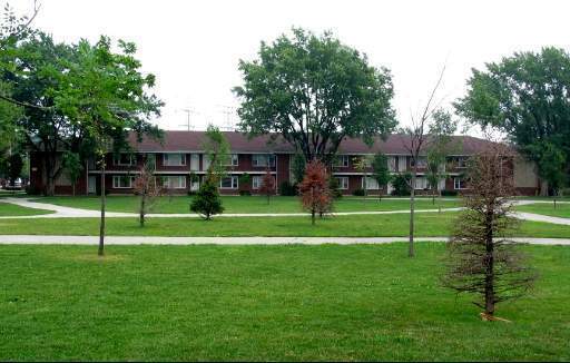 Building Photo - 1115 E Algonquin Rd