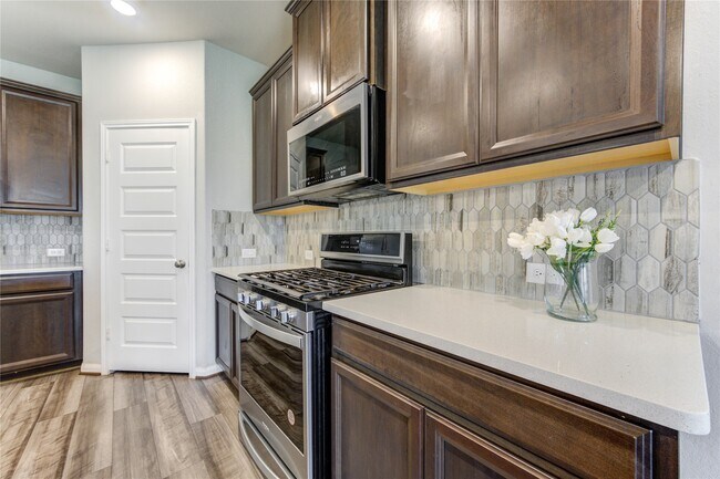 Building Photo - 1218 Glendora Dr
