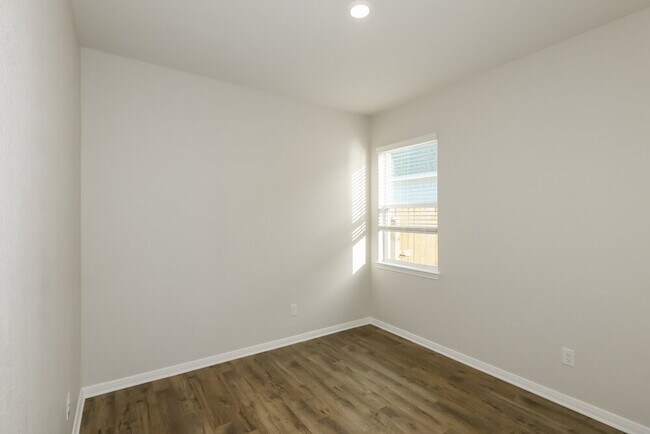 Building Photo - 7614 Tipton Meadow Way