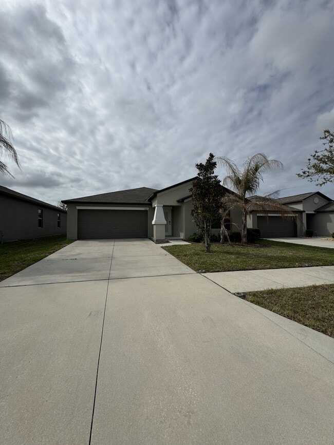 Building Photo - 13009 Majestic Garden Ln