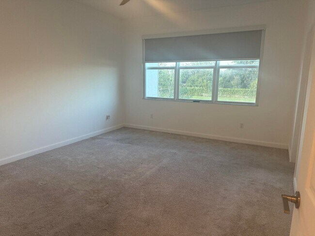 Building Photo - 4938 Navali Dr