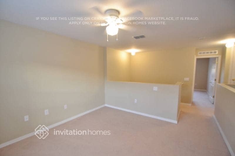 Building Photo - 16536 Corner Lake Dr