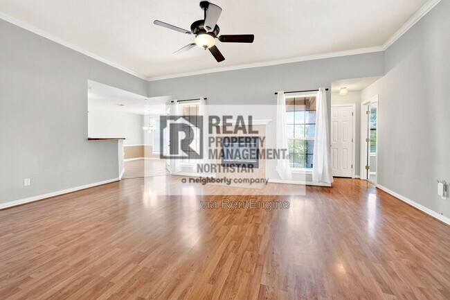 Building Photo - 308 Pin Oak Ln