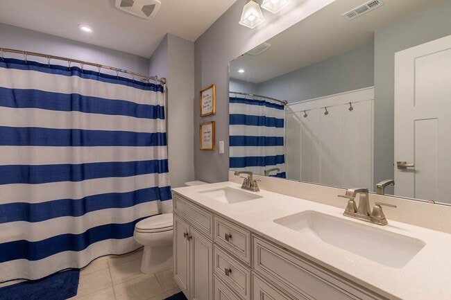 Building Photo - 5BR/3.5BA In Smyrna