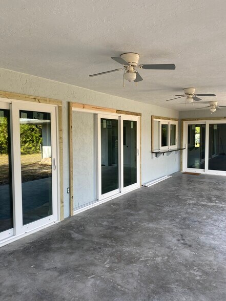Building Photo - 13231 Windcrest Dr
