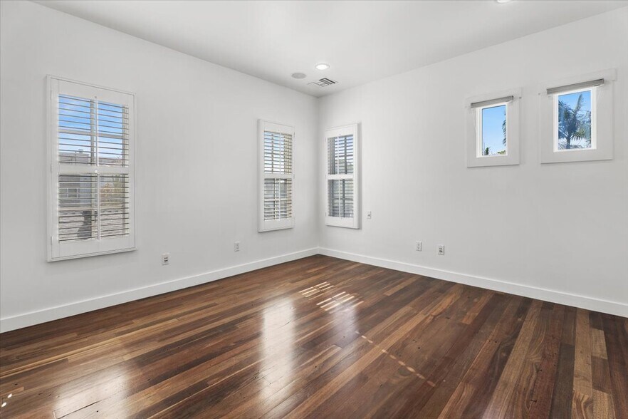 Building Photo - 1229 22nd St