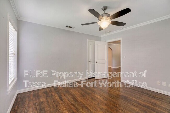 Building Photo - 2234 W Colorado Blvd