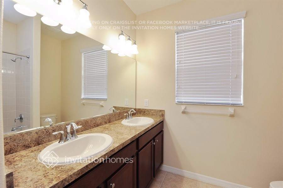 Building Photo - 12115 Streambed Dr