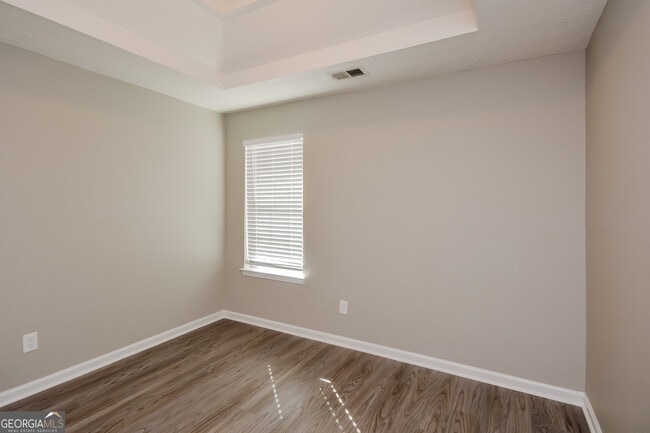 Building Photo - 10 Zebulon Pl