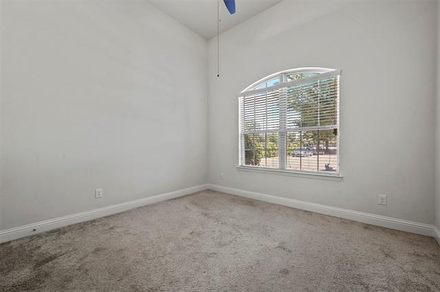 Building Photo - 3000 Crestwater Ridge