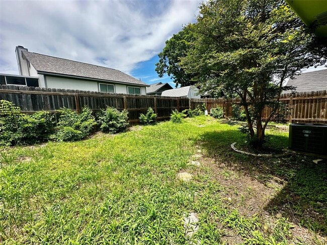 Building Photo - 11612 Fruitwood Pl