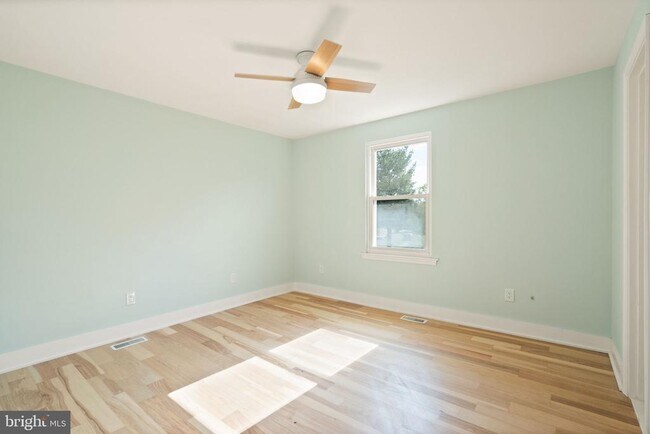 Building Photo - 13466 Foxlease Ct