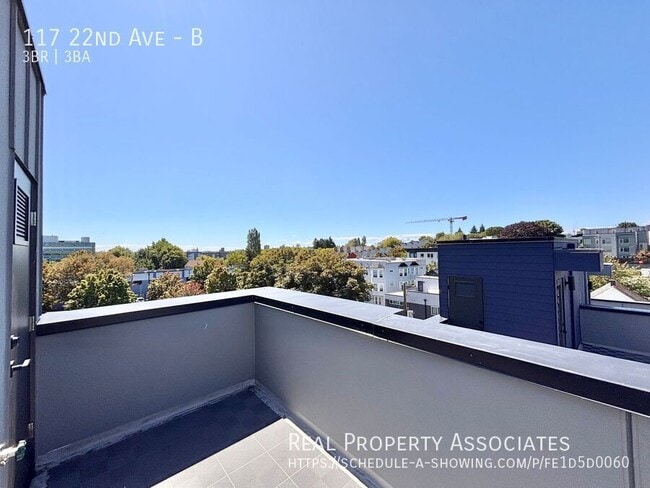 Building Photo - 117 22nd Ave