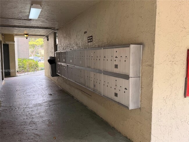 Building Photo - 1800 SW 81st Ave