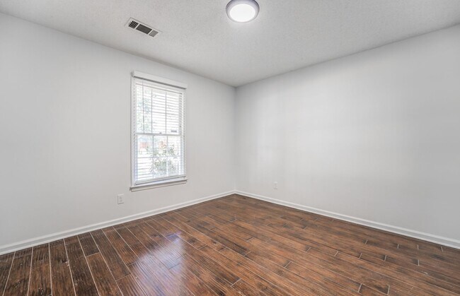 Building Photo - 8483 Timber Creek Dr