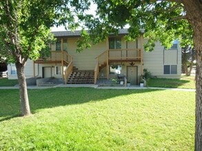 Building Photo - 2 Bedroom Apartment in Bayfield