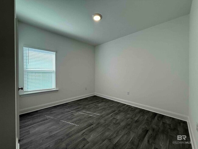 Building Photo - 36282 Revere Dr