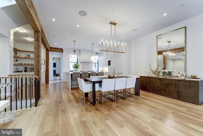 Building Photo - 1327 R St NW