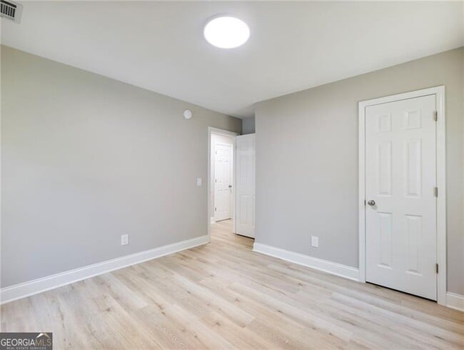 Building Photo - 2862 Argyle Dr NW