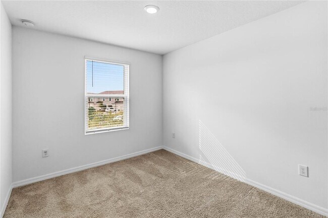 Building Photo - 1851 Roosevelt Pl