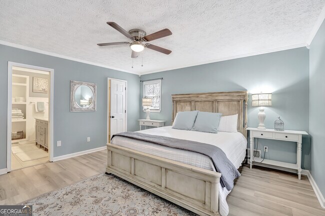 Building Photo - 300 Briarwood Rd