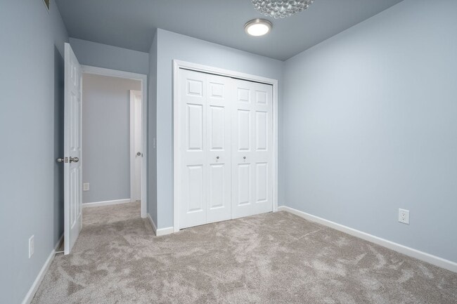 Building Photo - 4 Bedroom Home in Richland