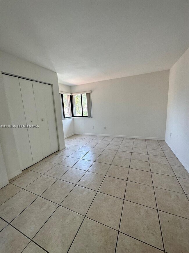 Building Photo - 9607 SW 138th Ave