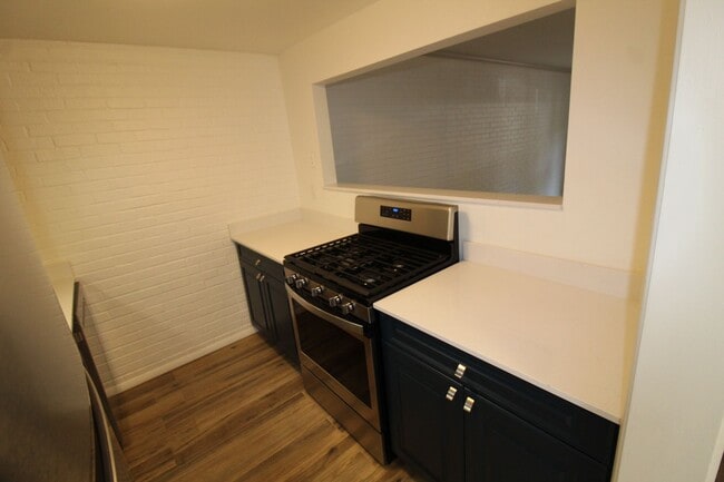 Building Photo - 663 Bishops Lodge Rd