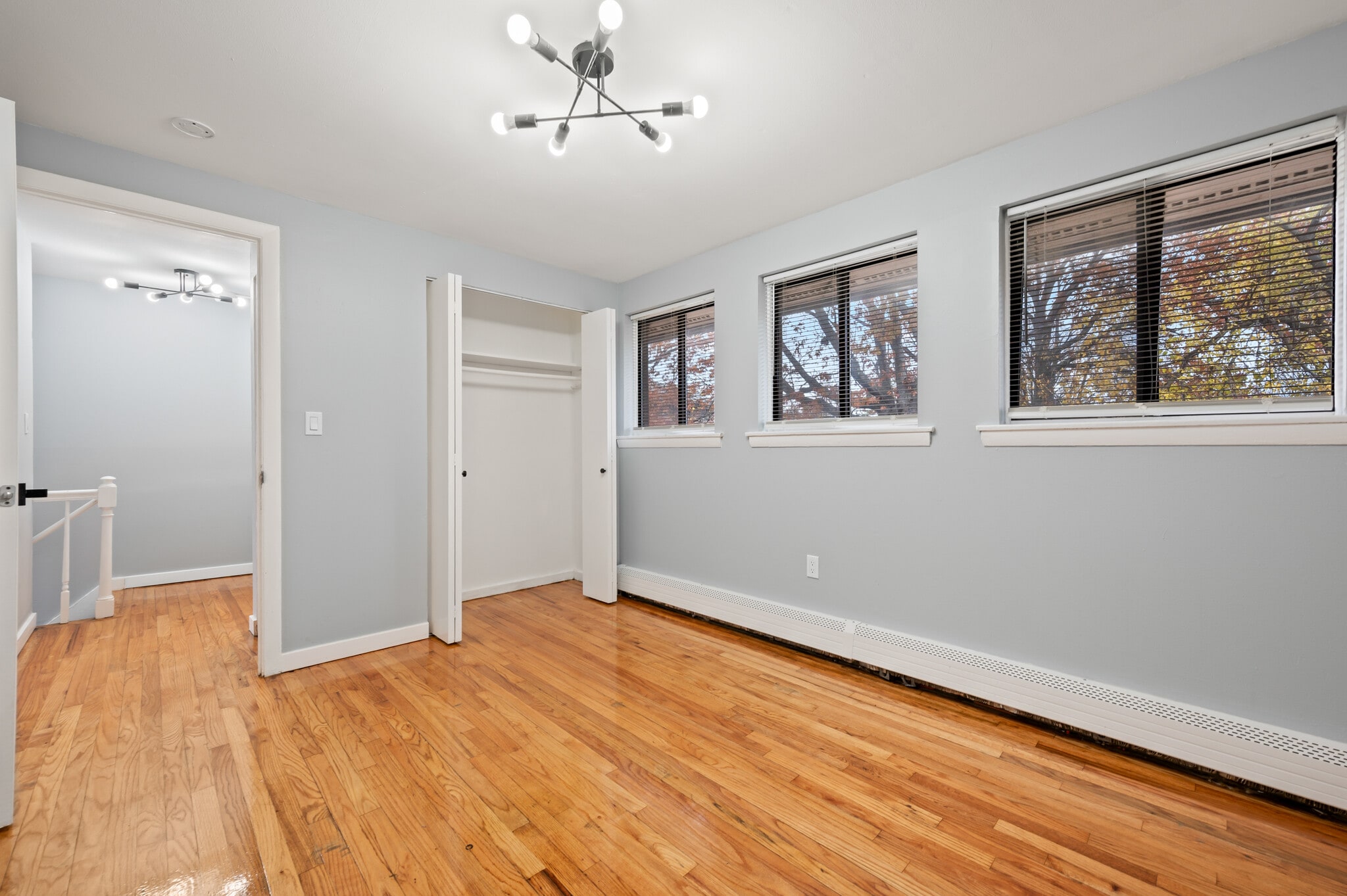 Building Photo - 10 Henderson Dr