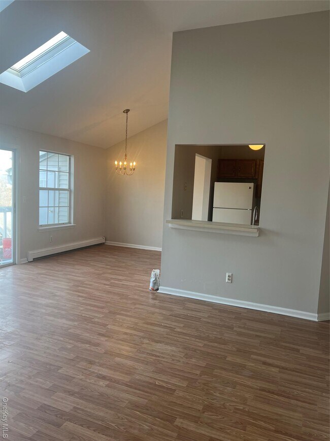 Building Photo - 21 Lexington Hills Rd