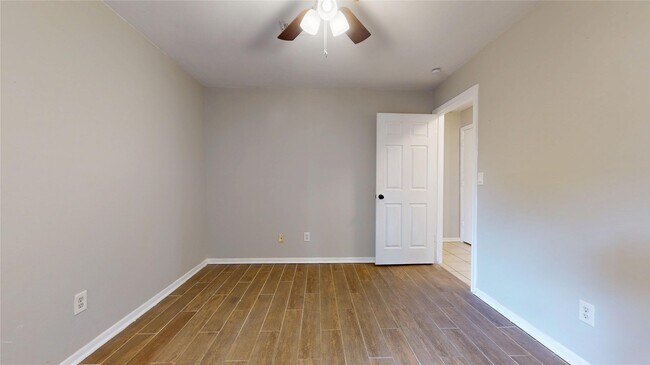 Building Photo - 5127 Girnigoe Dr