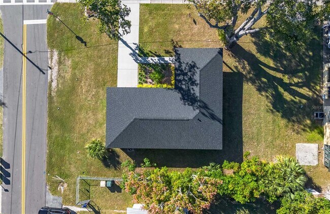 Building Photo - 519 SW 19th Ave