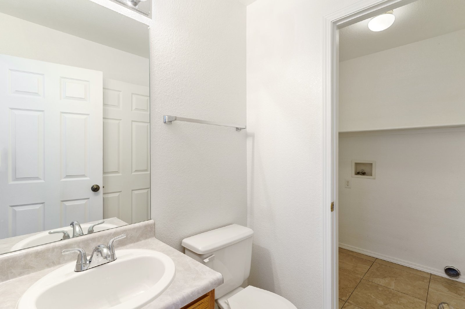 Building Photo - Spacious 6BR Home with Finished Basement –...