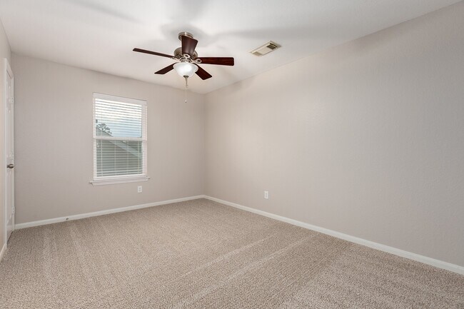 Building Photo - 17255 Mitchell Pass Ln