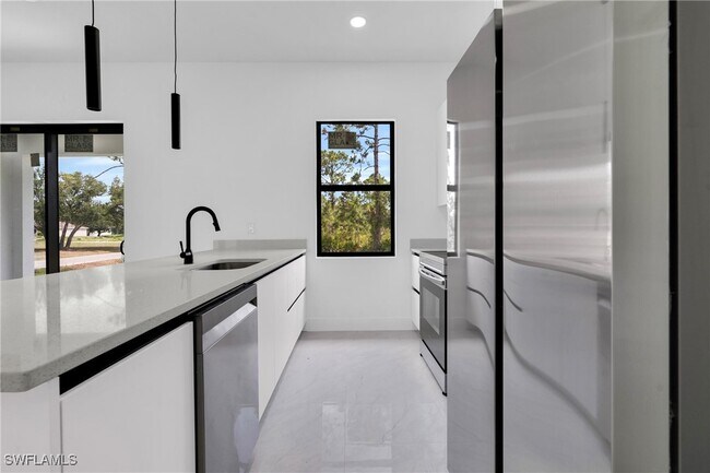 Building Photo - 2611 45th St W